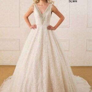 Fiore Couture "Liberty" Wedding Gown (Unaltered)